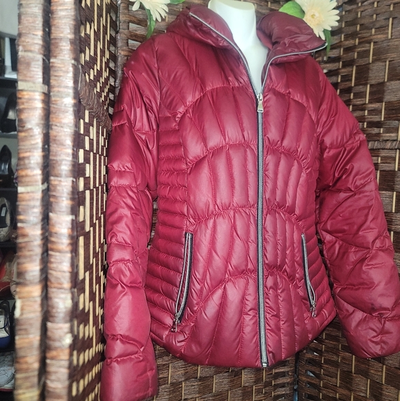 Black Rivet  Puffer Jacket good condition color cherry - Picture 3 of 9